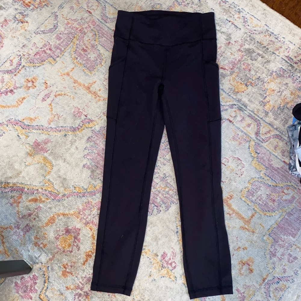 Lululemon invigorate 23 in